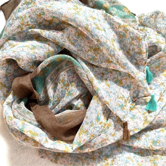 Luxury Tassel Paisley Floral Print Scarf Shawl - Picture 3 of 5